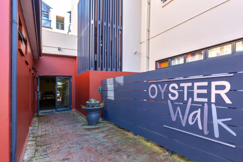 דירות קניסנה Oyster Walk On Main מראה חיצוני תמונה